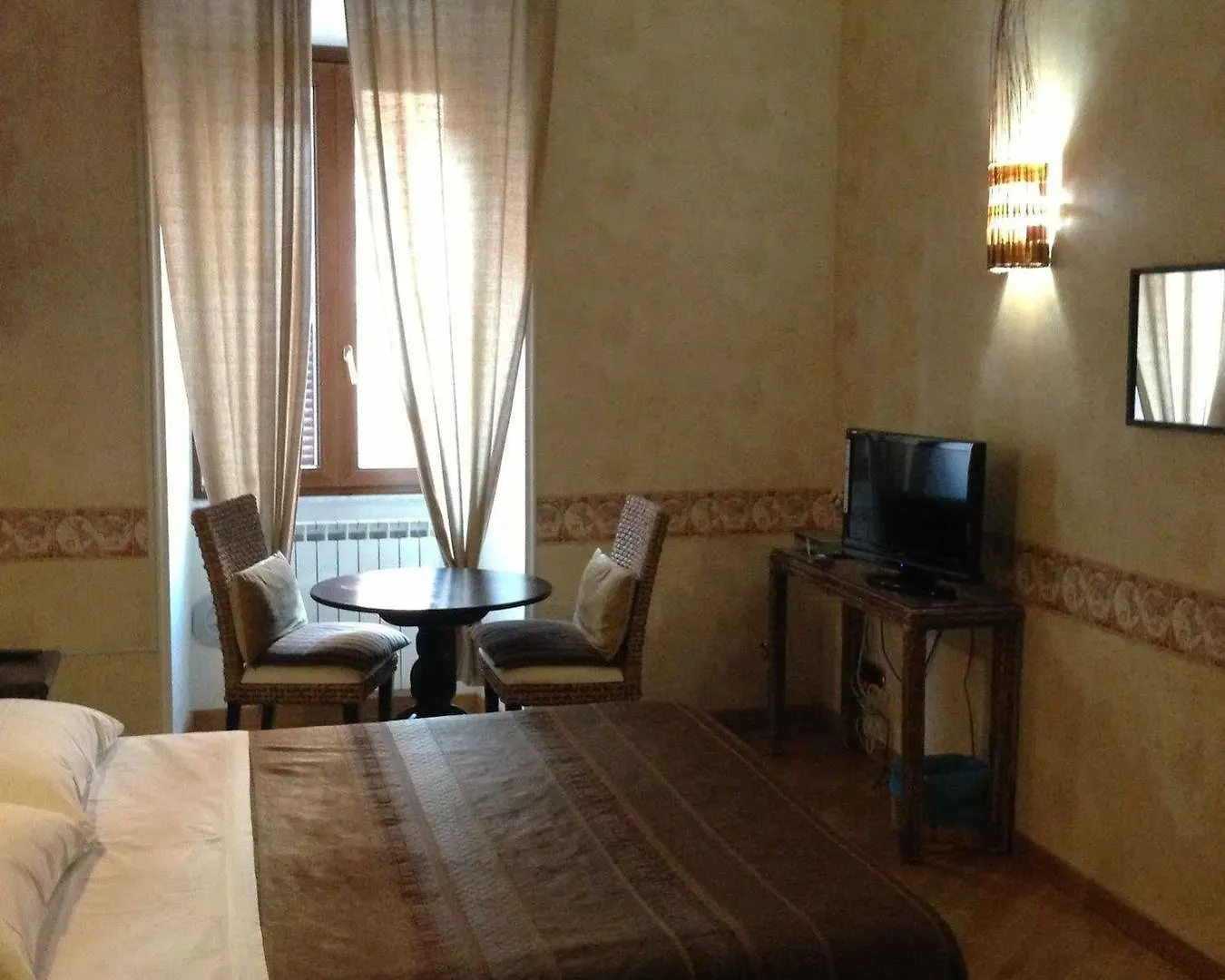 *** Hotel B&B Twice Rome Italy